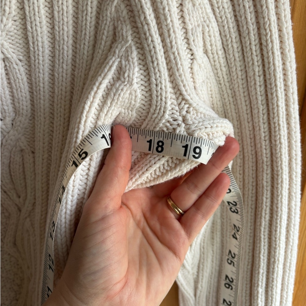 Liz Claiborne Ivory Cable Knit Turtleneck Sweater | Size Medium - Picture 6 of 6
